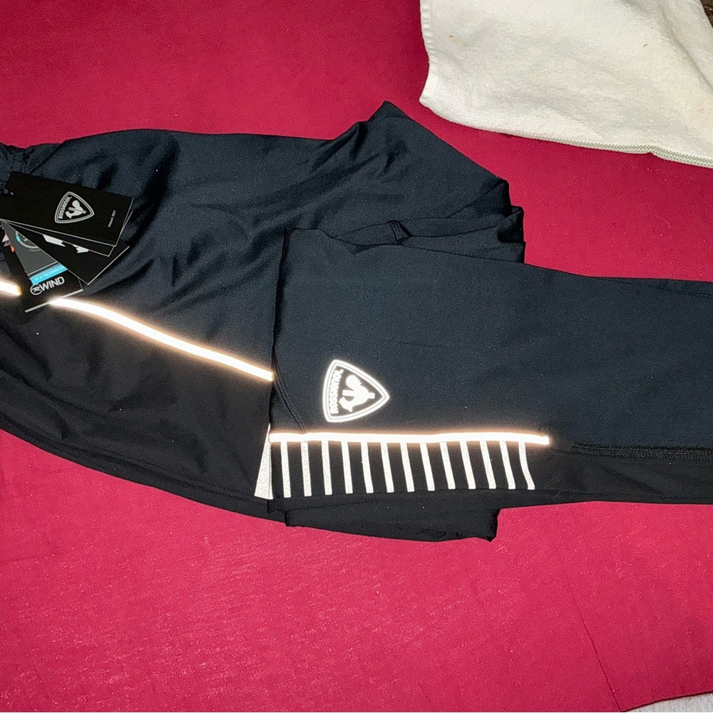 Rossignol, Strech pants, waterproof, Brand new.
Reflective stitching.